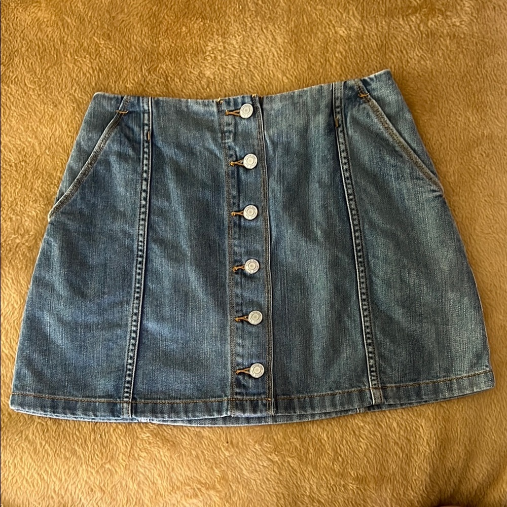 Wilfred Free | Women’s Size 4 Denim Button-Front Skirt